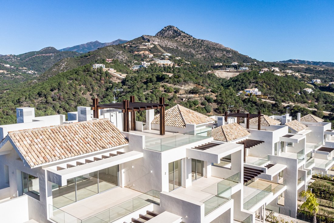 Apartment in Benahavis, Andalusia, Spain 1 - 17152351