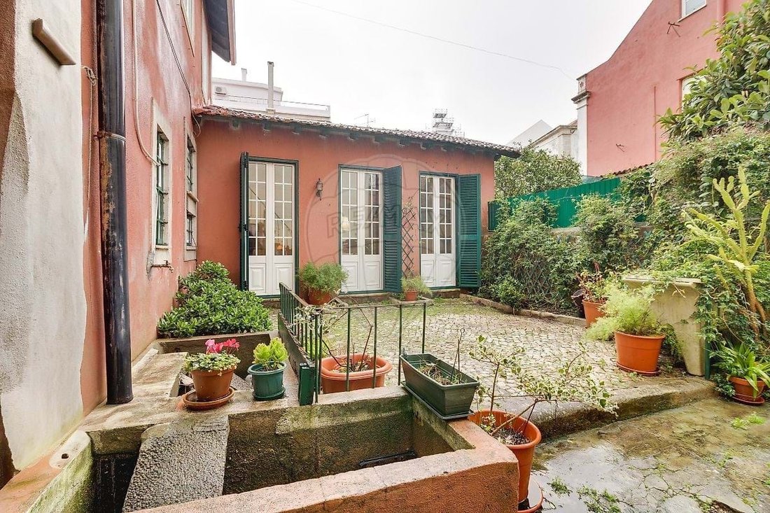 Villa in Benfica, Lisbon, Portugal 1 - 17153550