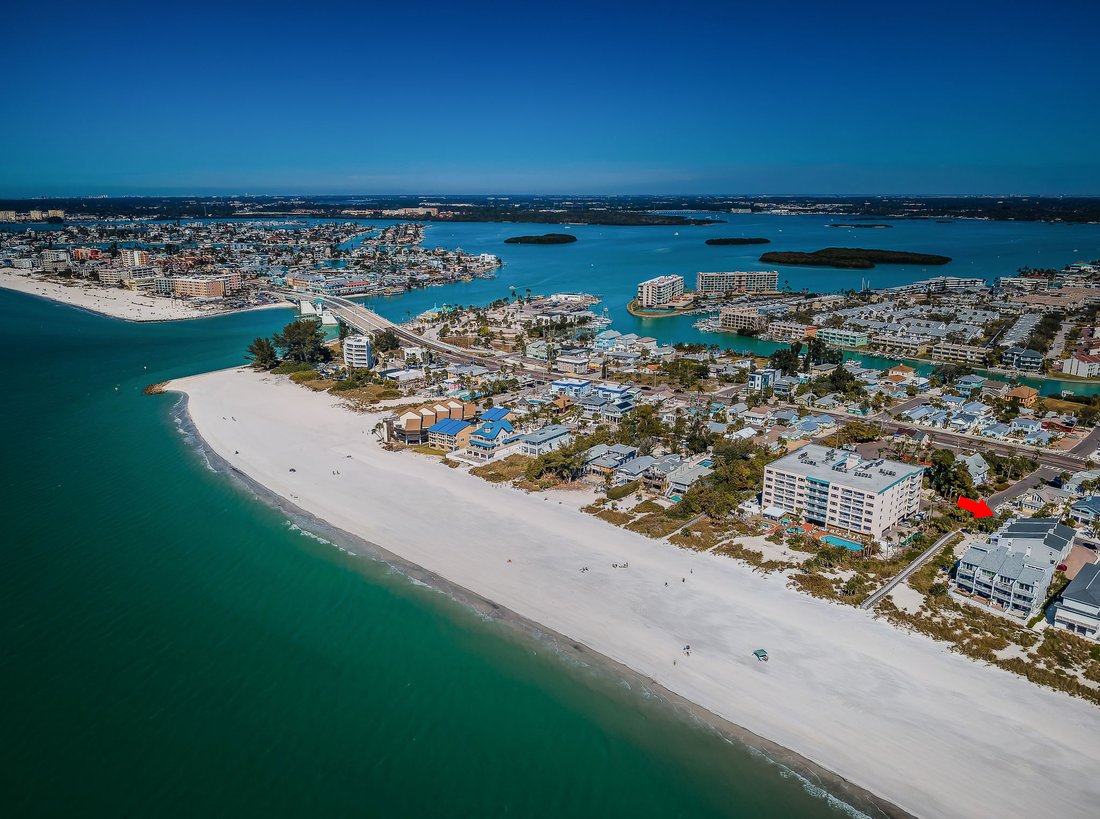 Condo in St. Pete Beach, Florida, United States 5 - 17153739