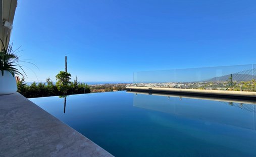 Villa in Nueva Andalucía, Marbella, Spanien 1