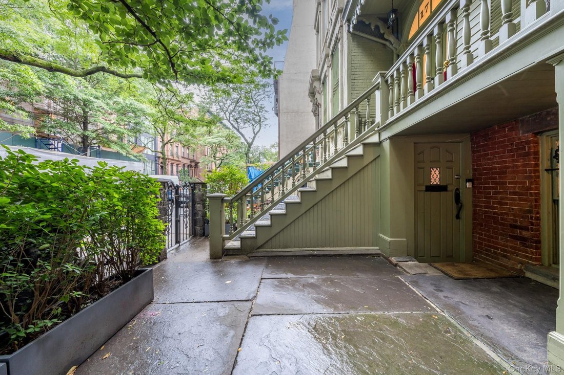 House in New York, New York, United States 3 - 17148868