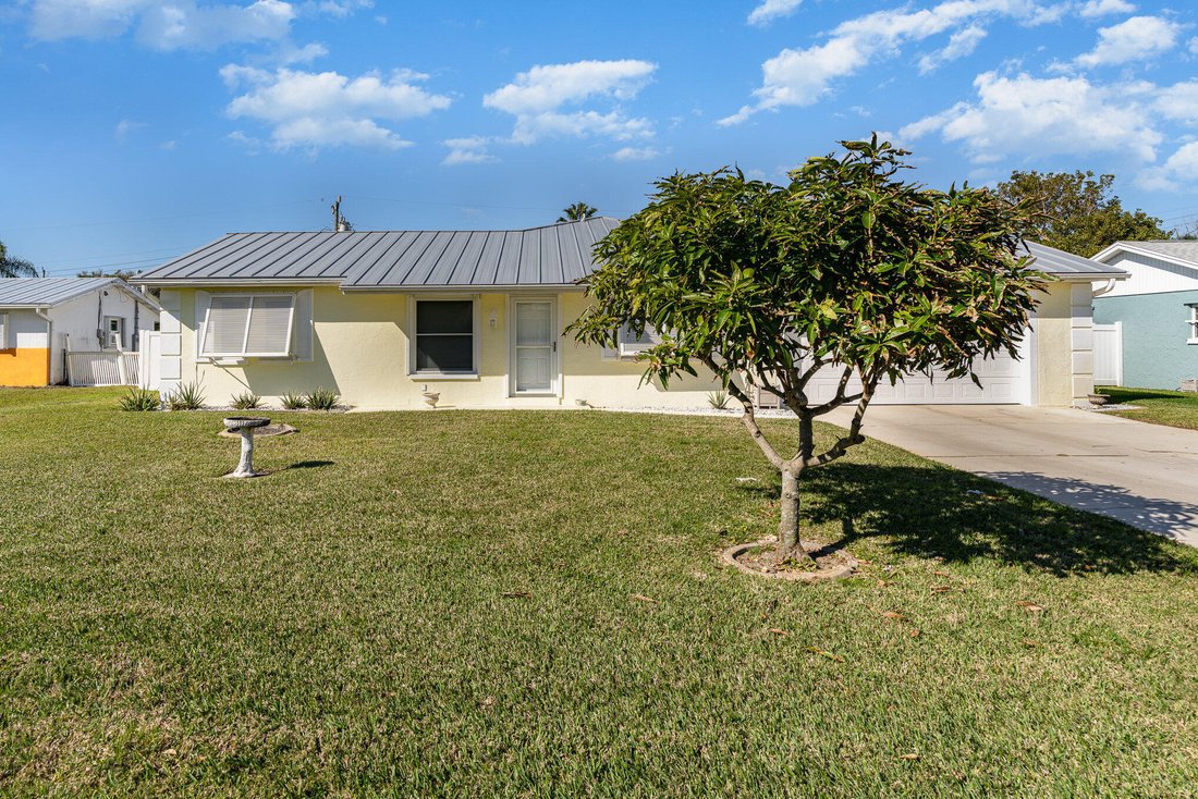 House in Indialantic, Florida, United States 3 - 17162817