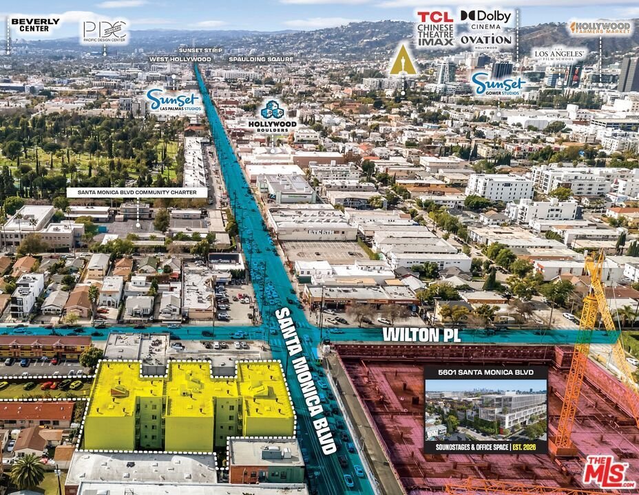 Los Angeles, California, United States 3 - 17169432