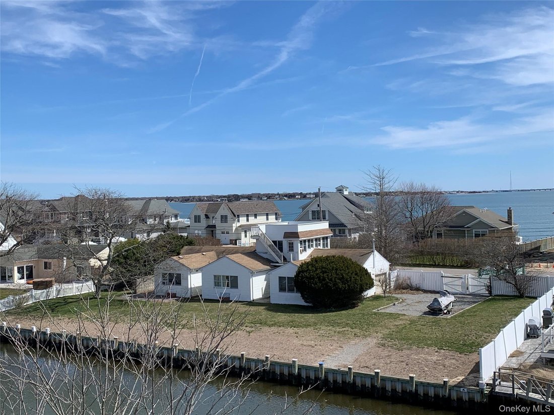 House in East Quogue, New York, United States 1 - 17153942