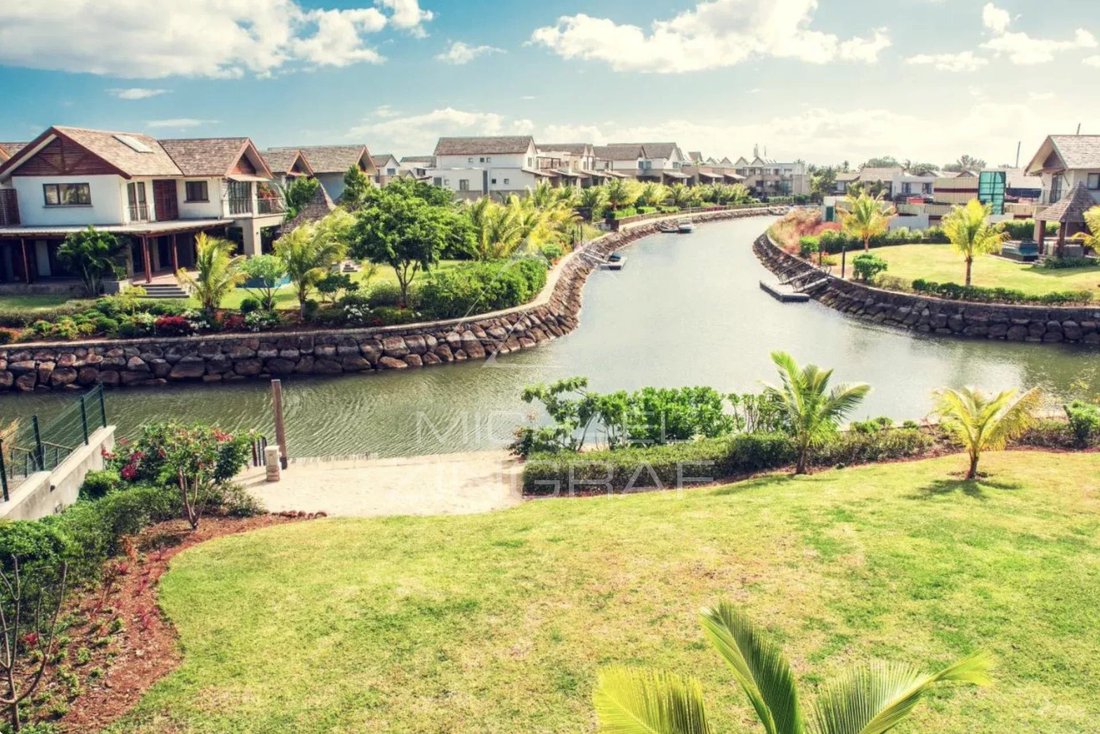 Villa in Grande Riviere Noire, Rivière Noire District, Mauritius 1 - 12184477