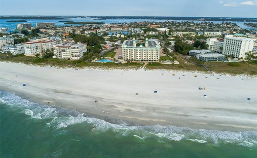 Condo in Treasure Island, Florida, United States 1
