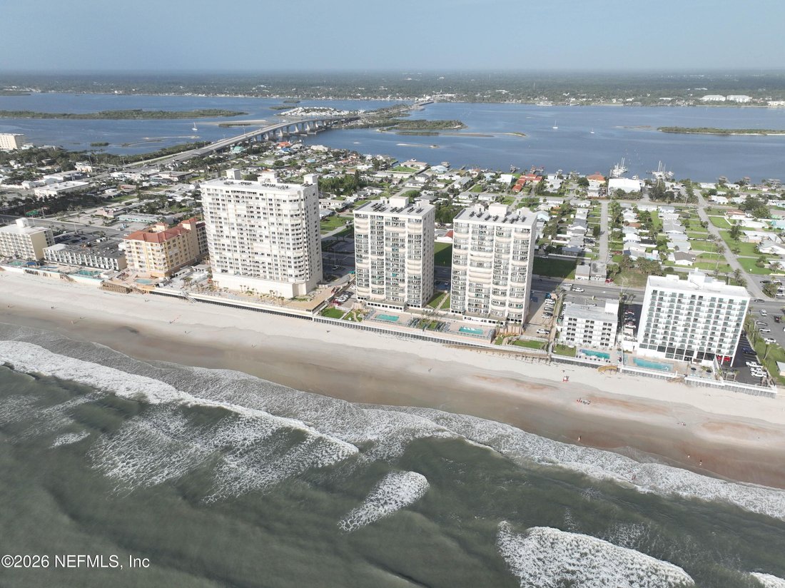 Condo in Daytona Beach, Florida, United States 2 - 17165630