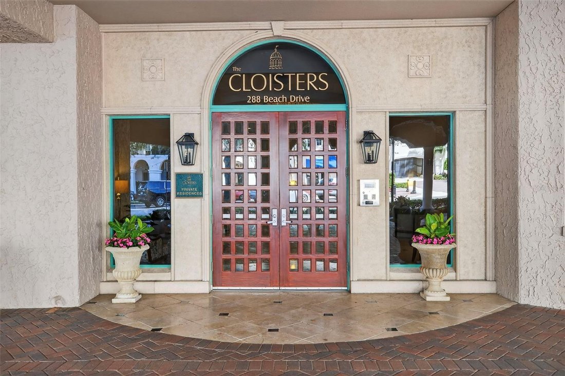 Condo in St. Petersburg, Florida, United States 2 - 17179909
