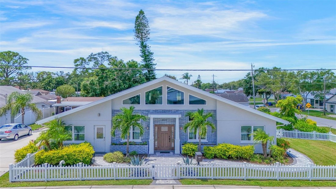 House in Sarasota, Florida, United States 1 - 17181069