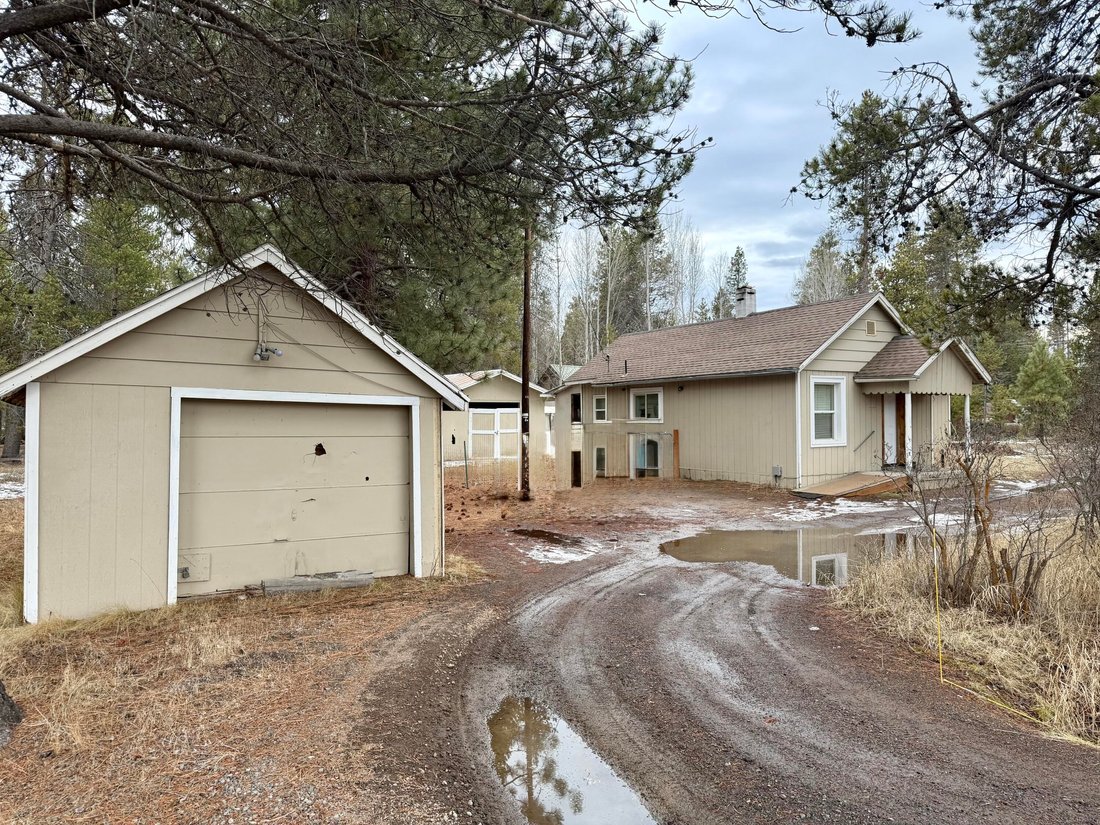 House in La Pine, Oregon, United States 2 - 17164396