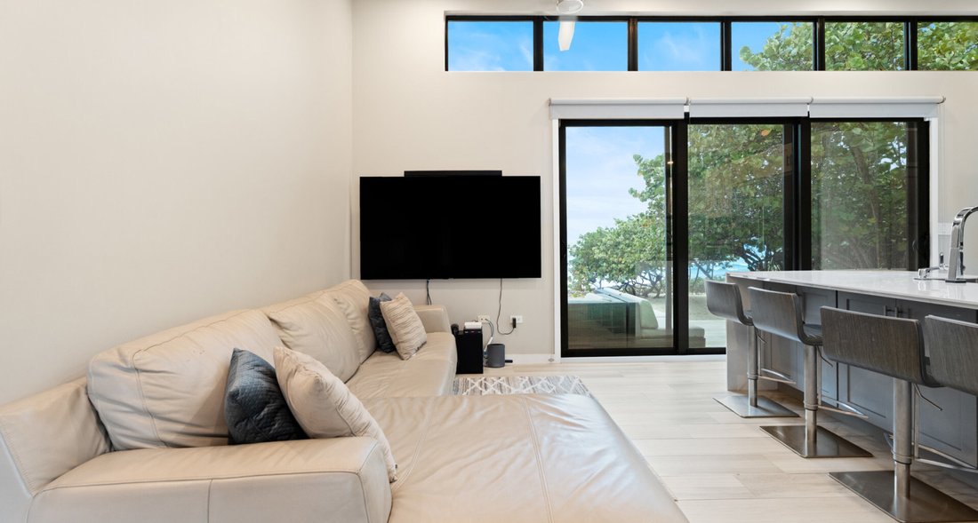 House in West Bay, West Bay, Cayman Islands 3 - 17094560