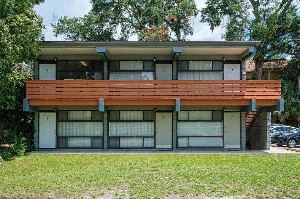 Gainesville, Florida, United States 1 - 17186299