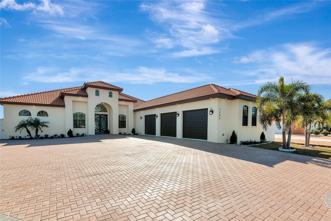 House in Bradenton, Florida, United States 1 - 17184415