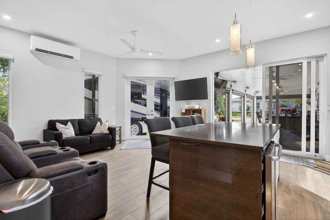Condo in North Lauderdale, Florida, United States 4 - 17175947