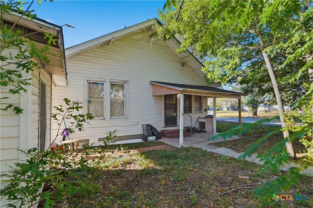 House in Seguin, Texas, United States 2 - 17170646
