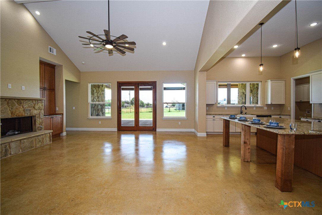 House in Salado, Texas, United States 5 - 17170651