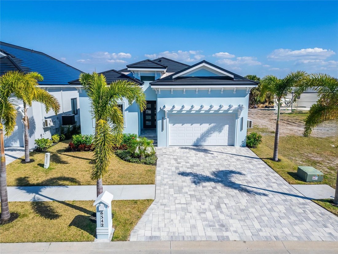 House in Apollo Beach, Florida, United States 1 - 17181623