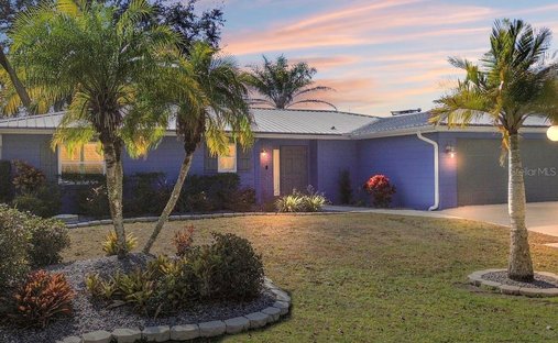 House in Astor, Florida, United States 1