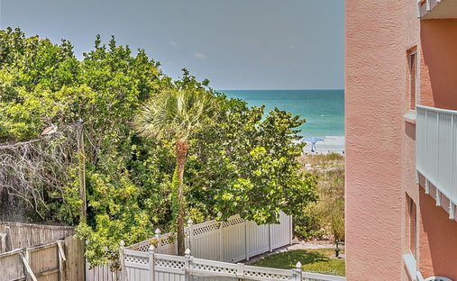Condo in Indian Shores, Florida, United States 1