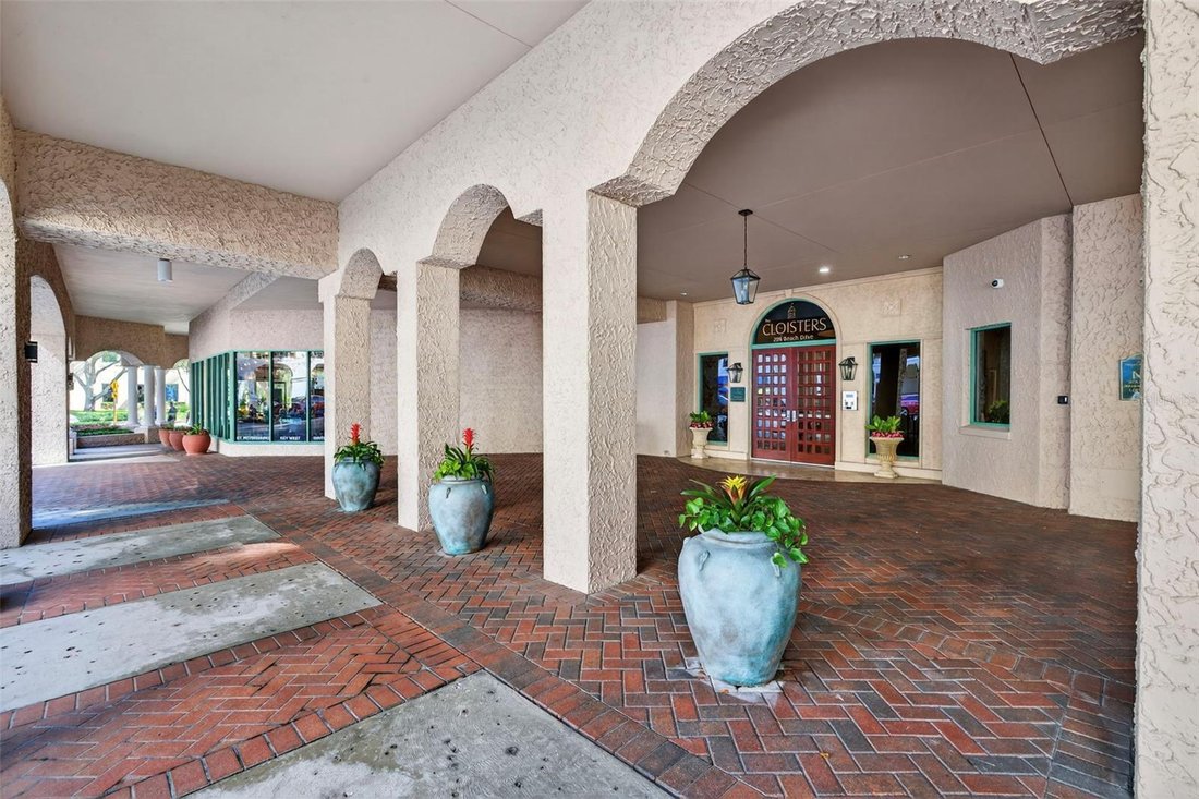Condo in St. Petersburg, Florida, United States 5 - 17179909