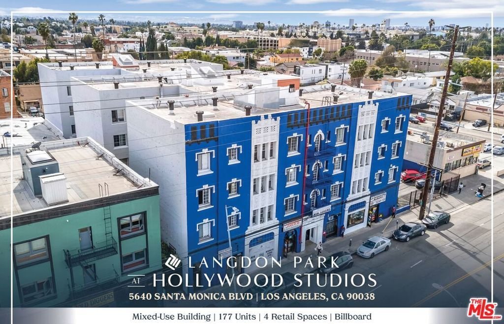 Los Angeles, California, United States 1 - 17169432