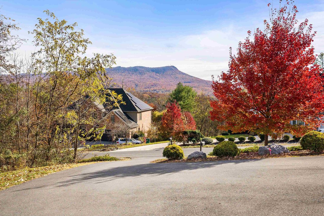 House in Massanetta Springs, Virginia, United States 2 - 17176974
