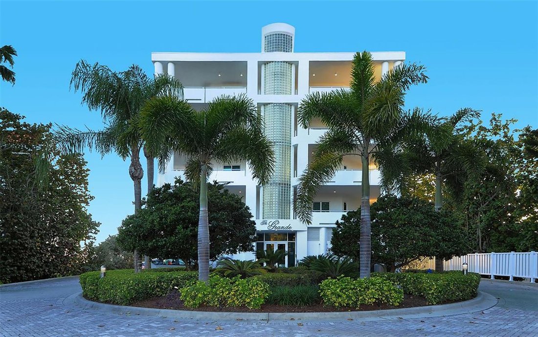 Condo in Holmes Beach, Florida, United States 1 - 17180032