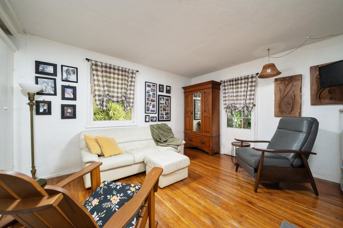 House in Upland, California, United States 2 - 17155759