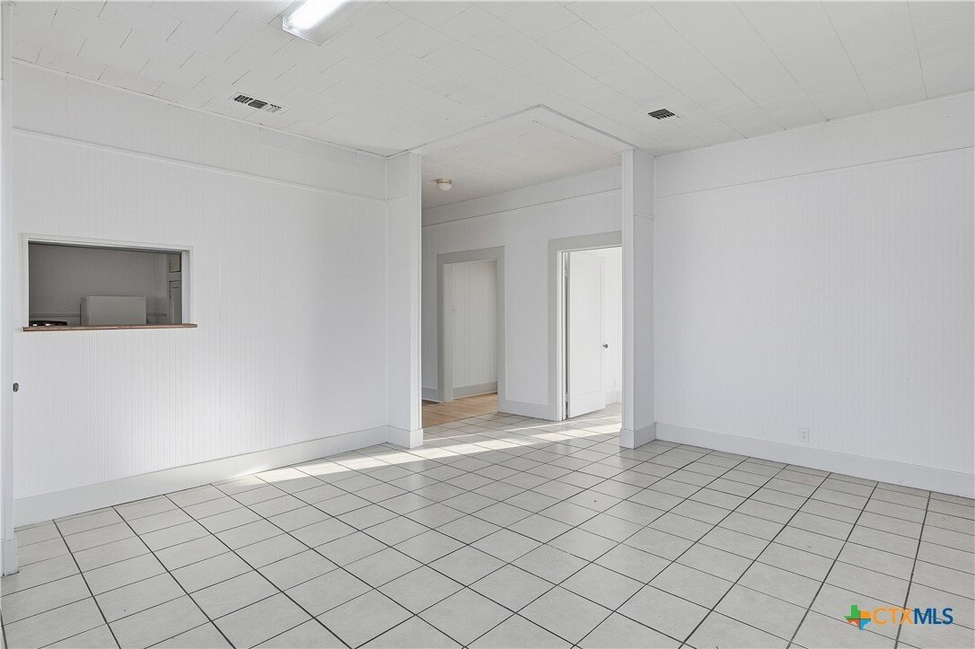 House in Seguin, Texas, United States 5 - 17170588