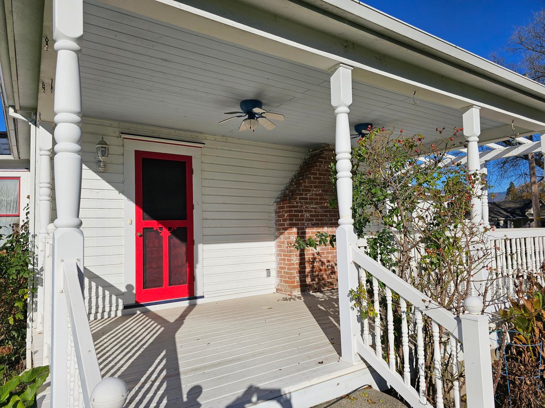 House in Grants Pass, Oregon, United States 4 - 17164506
