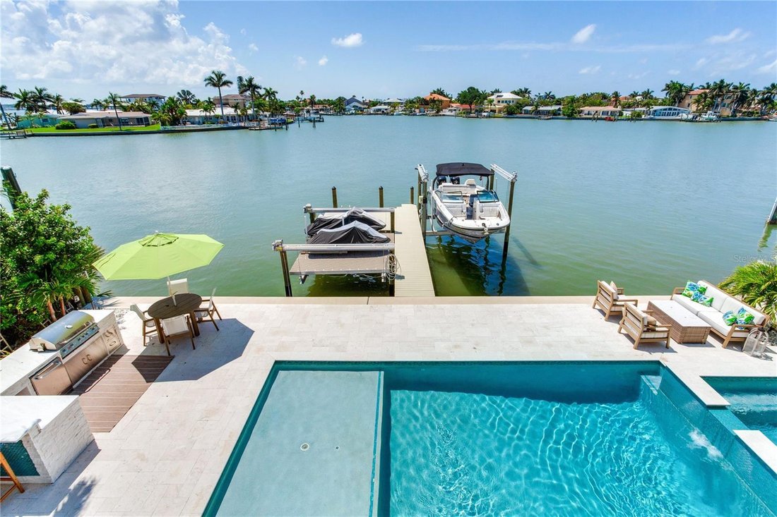 House in Madeira Beach, Florida, United States 4 - 17179451