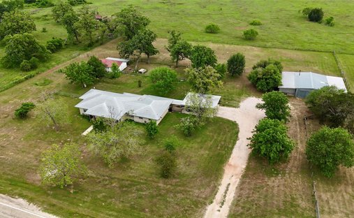 House in Lexington, Texas, United States 1