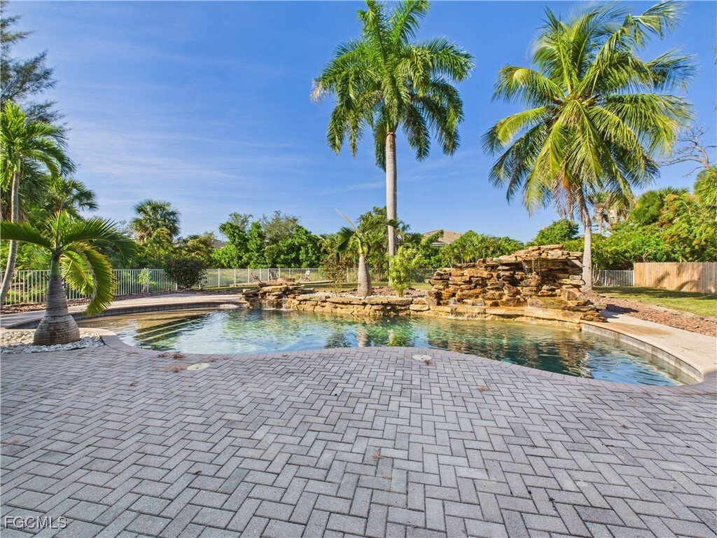 House in Fort Myers, Florida, United States 4 - 17172345