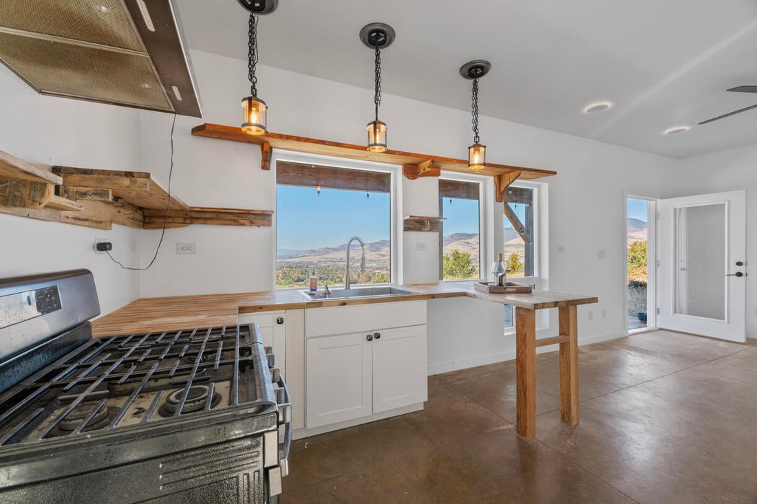 House in Ashland, Oregon, United States 5 - 17164628
