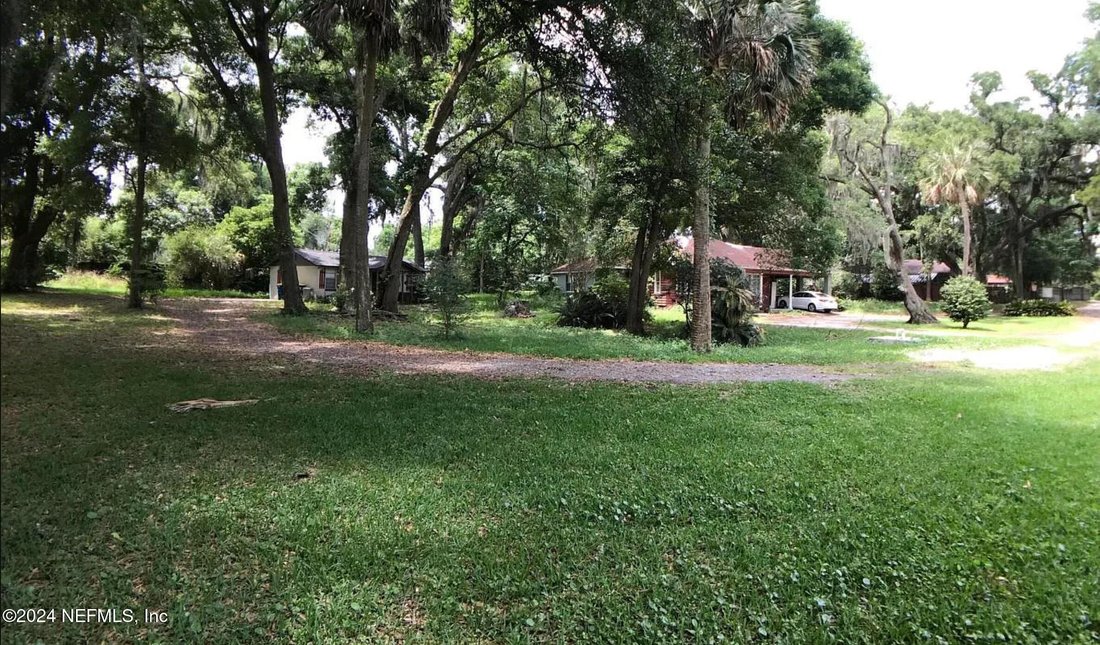 Jacksonville, Florida, United States 4 - 17165848
