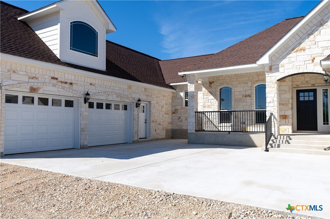 House in Lockhart, Texas, United States 4 - 17171402