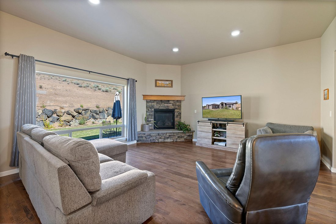 House in Madras, Oregon, United States 5 - 17164084