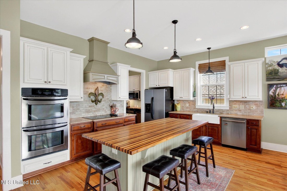 House in Kiln, Mississippi, United States 5 - 17155069
