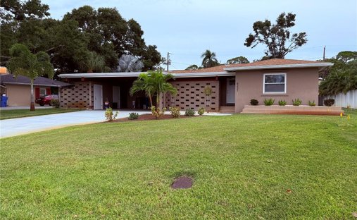 House in St. Petersburg, Florida, United States 1