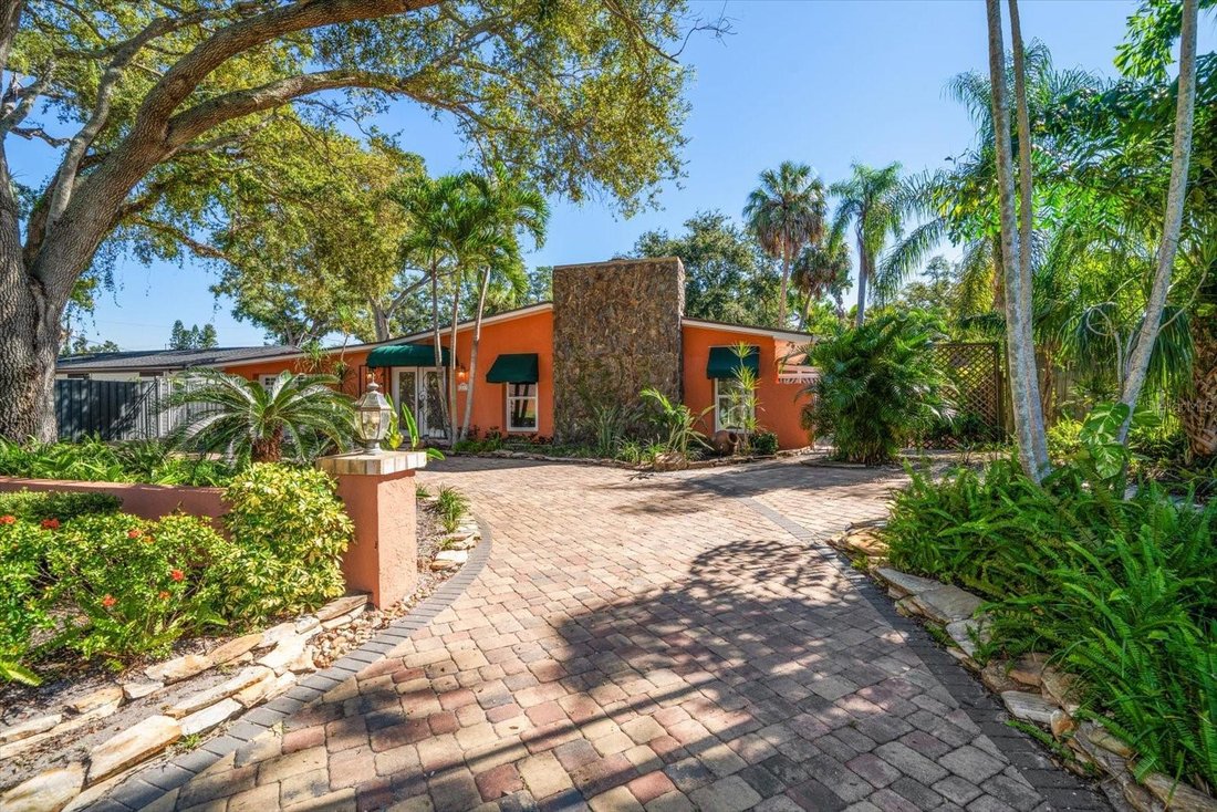 House in St. Petersburg, Florida, United States 4 - 17181889