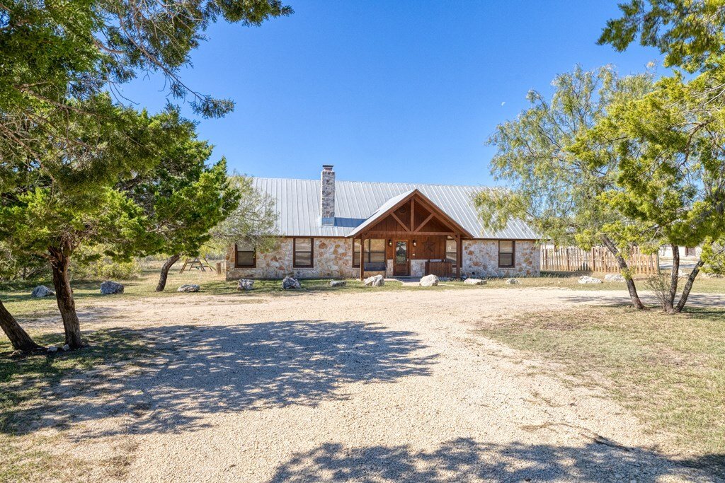 House in Concan, Texas, United States 3 - 17173763