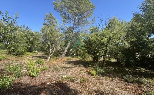 Land in Le Rouret, Provence-Alpes-Côte d'Azur, France 1