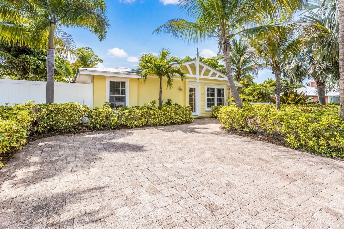 Condo in Holmes Beach, Florida, United States 1 - 17180995