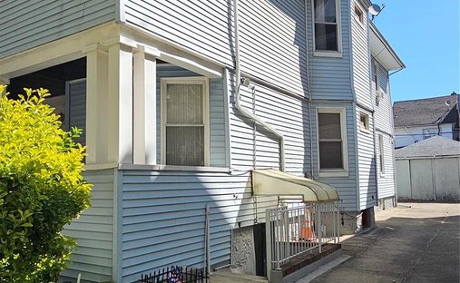 House in New York, New York, United States 1