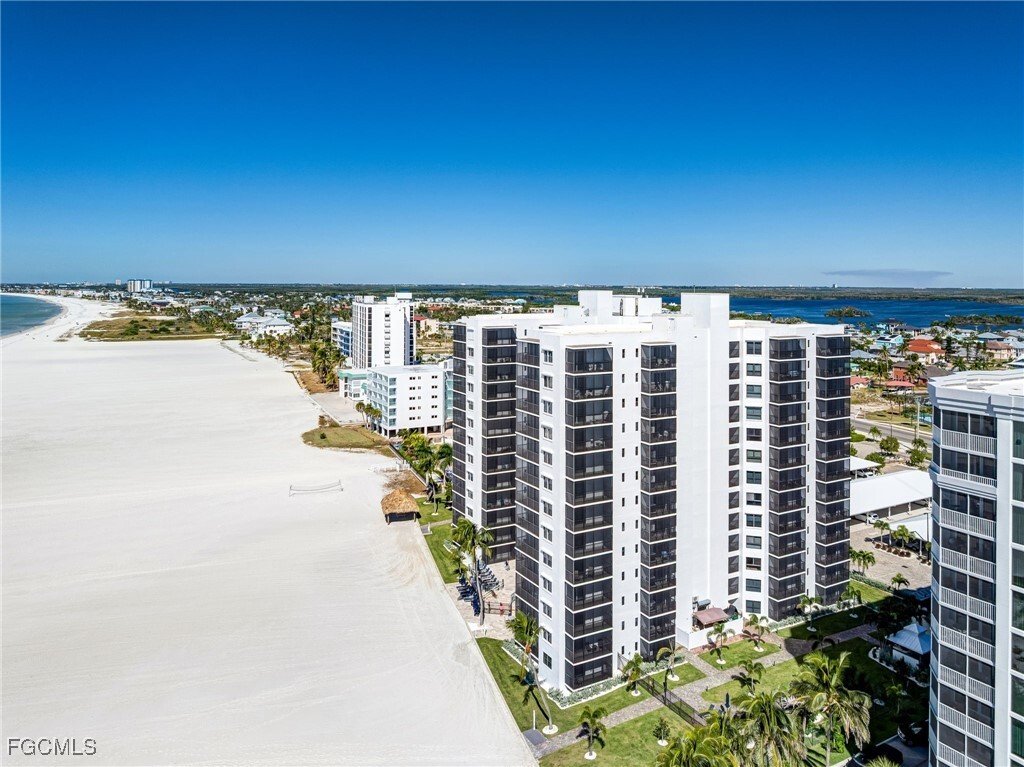 Condo in Fort Myers Beach, Florida, United States 2 - 17172527
