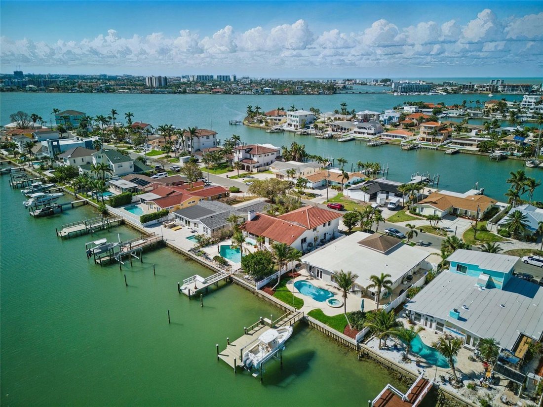 House in St. Pete Beach, Florida, United States 4 - 17186933