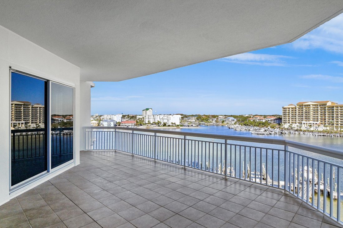 Condo in Destin, Florida, United States 4 - 17166229