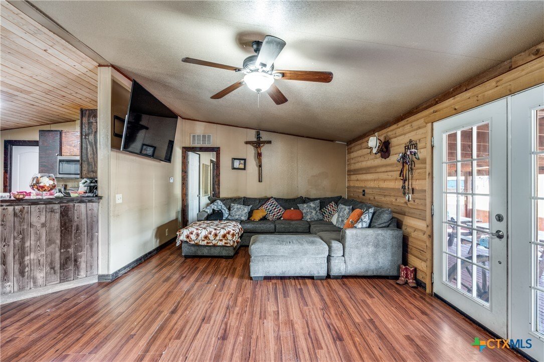 Seguin, Texas, United States 5 - 17171326