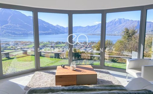 Villa in Gambarogno, Ticino, Switzerland 1