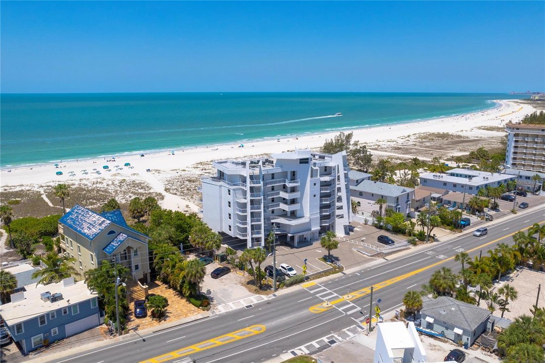Condo in St. Pete Beach, Florida, United States 1 - 17178400